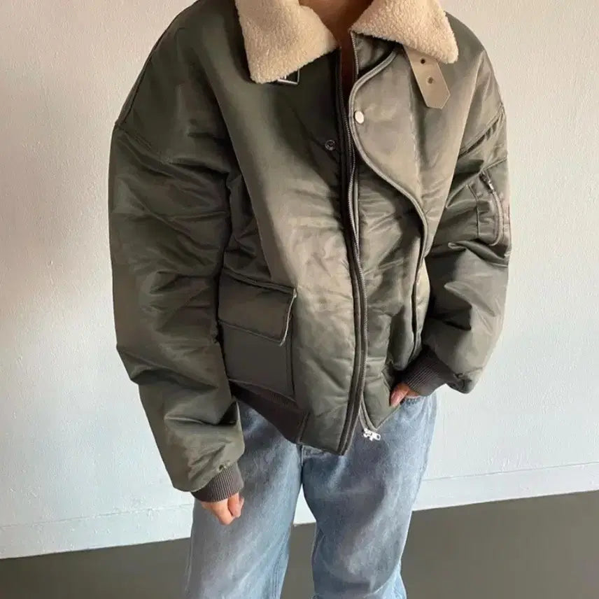 [BUNJANG] Unknown Item Fleece Collar Flight Jacket / 양털카라 항공점퍼