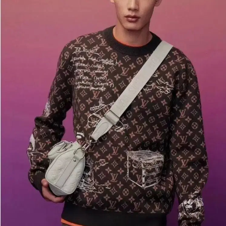 [BUNJANG] Louis Vuitton Monogram Embroidered Crewneck (New) / 루이비통 모노그램 엠브로이더 크루넥