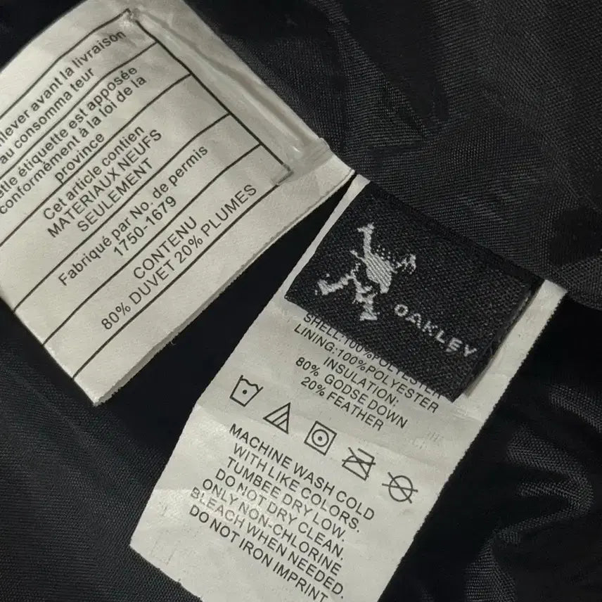 [BUNJANG] Oakley Black Padded Vest / 오클리 블랙 패딩 조끼