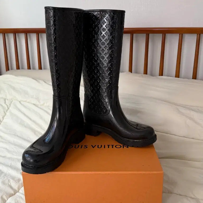 [BUNJANG] Louis Vuitton Monogram Rain Boots / 루이비통 블랙 모노그램 장화 레인부츠 38