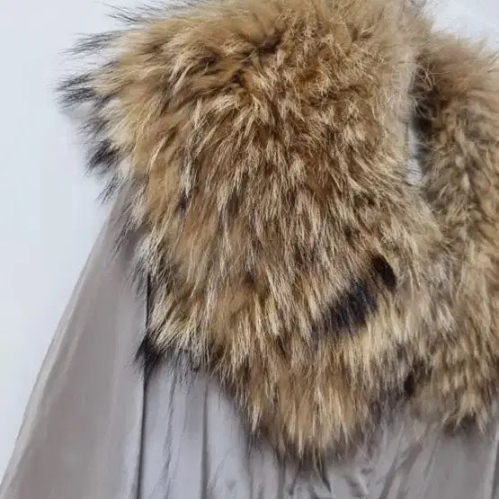 [SOLD OUT] 너구리털카라 패딩