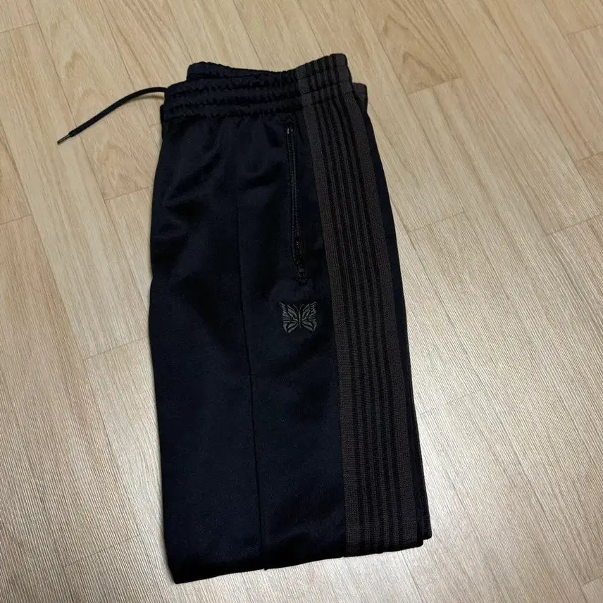 [BUNJANG] Needles Track Pants / 니들스 트랙팬츠