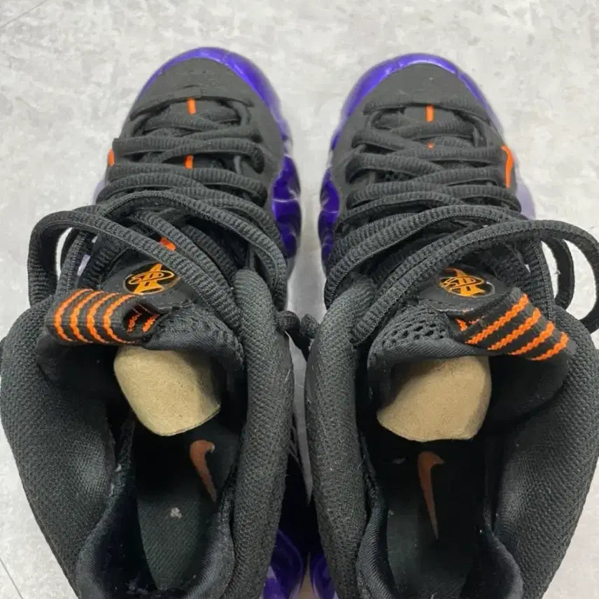 [BUNJANG] Nike Foamposite Knicks Sneakers / 나이키 폼포짓닉스 무료배송