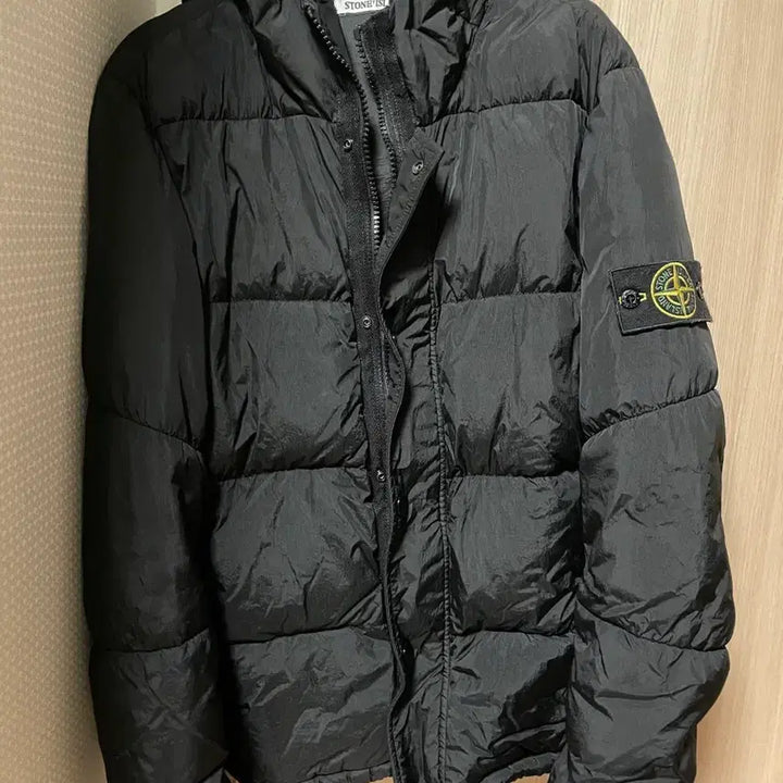 [BUNJANG] Stone Island 95M Crinkle Reps Hooded Padded Jacket / 스톤아일랜드 95m 크링클랩스패딩 후드 팝니다