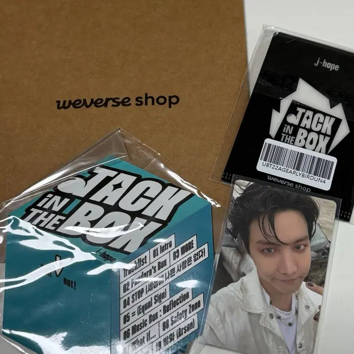 위버스 버전_잭인더박스 앨범 (포카0,큐알x)