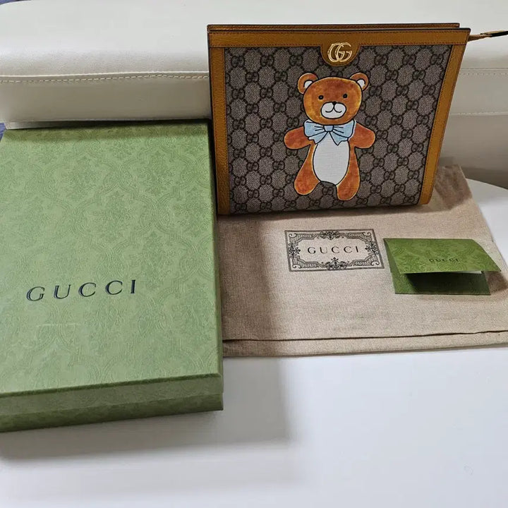 [SOLD OUT] 정품 구찌 카이 테디베어 클러치백 한정판
