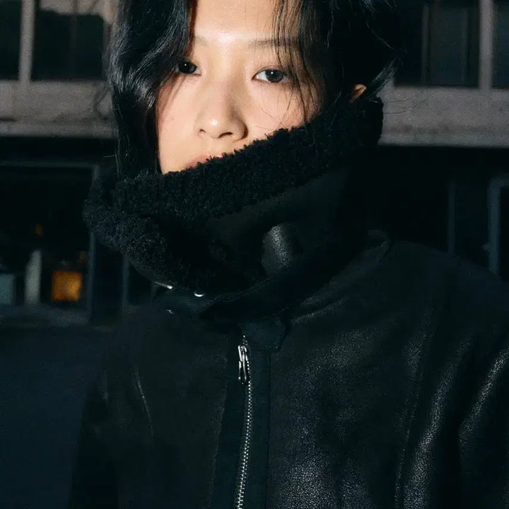 [BUNJANG] Helene Paris FITTED Suede Mustang Black / 새상품) 헬레네파리스 피티드 스웨이드 무스탕 블랙