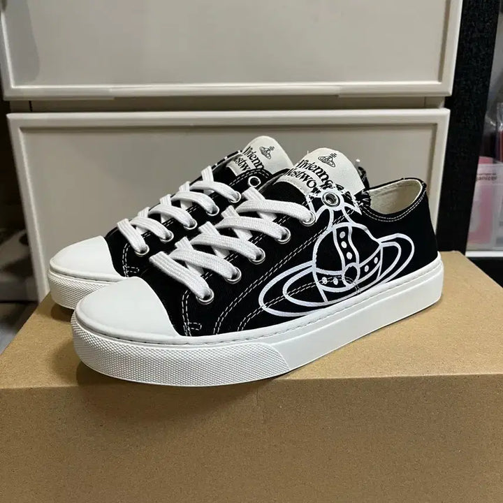 [BUNJANG] Vivienne Westwood Plimsoll Low Top (Size 37) / 비비안웨스트우드 플림솔 로우탑 37사이즈 판매합니다(새상품)