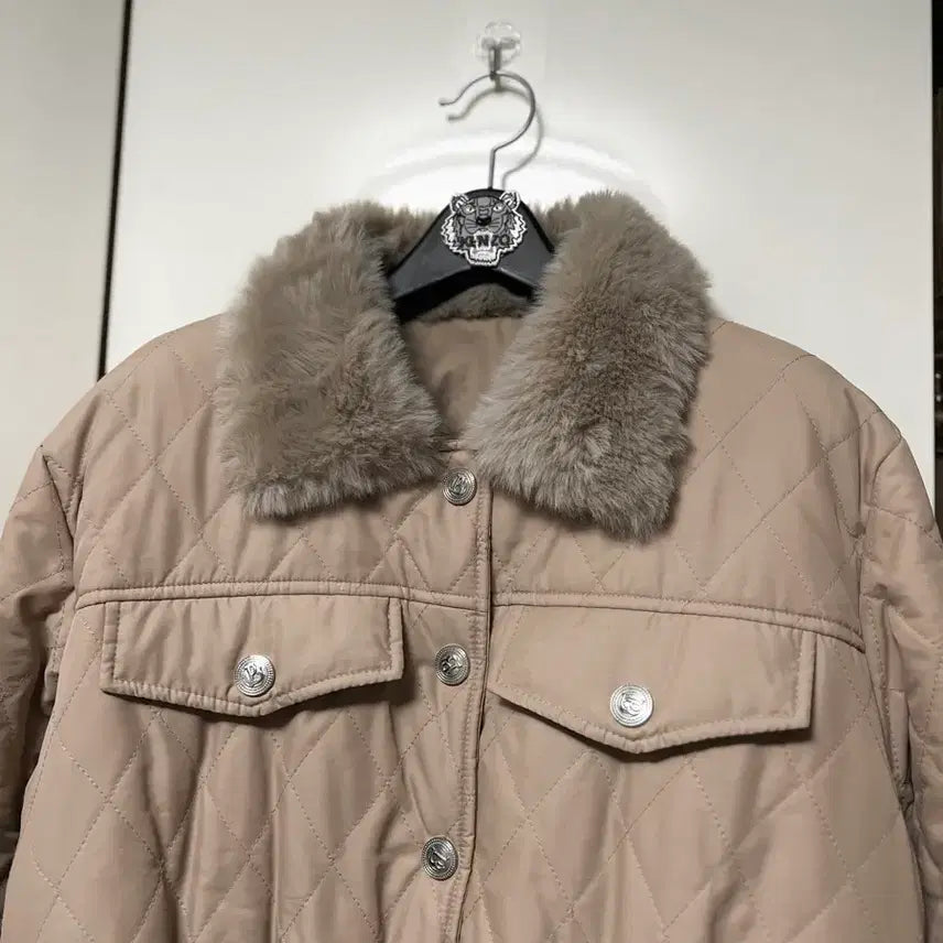 [BUNJANG] Short Quilted Padded Jacket (Beige) / 퍼 카라 퀄팅 누빔 숏 패딩 (베이지)