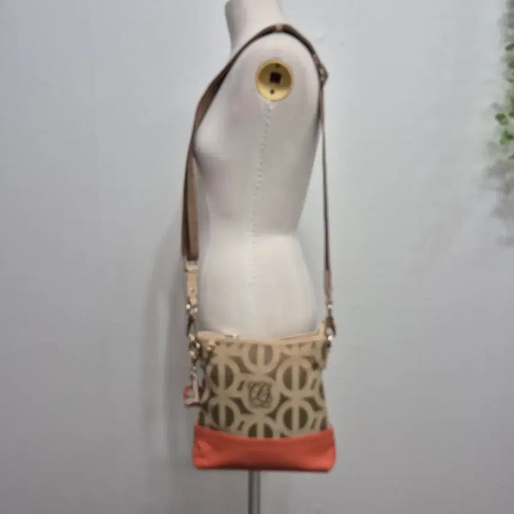 [BUNJANG] Louis Quatorze Crossbody Bag / 루이까또즈 숄더백 크르스바디백