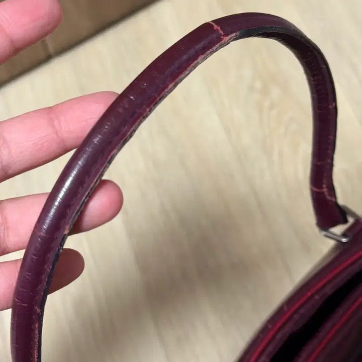 [BUNJANG] Prada Vintage Leather Bowling Shoulder Bag Burgundy / 프라다 빈티지 레더 볼링 숄더백 버건디