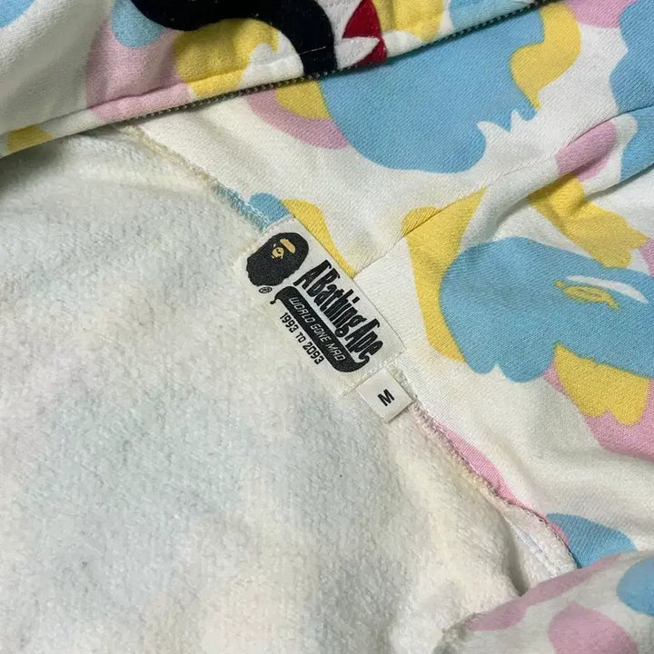 [BUNJANG] BAPE Candy Camo Hoodie / 베이프 캔디카모 M