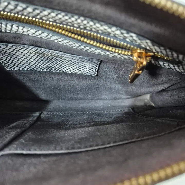 [BUNJANG] Couronne Python Pattern Clutch Bag / 쿠론 파이톤 패턴 클러치백