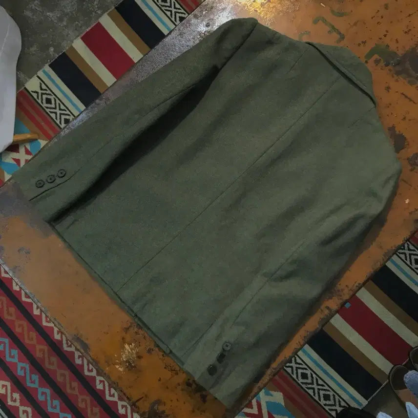 [BUNJANG] Givency 90s Khaki Double Button Wool Jacket / 90s 지방시 카키색 더블 버튼 울 자켓 여성 44 55 사이즈