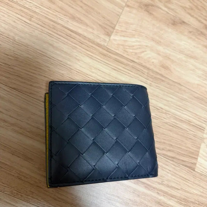 [BUNJANG] Bottega Veneta Intrecciato Two-Tone Wallet / 보테가베네타 인트레치아토 투톤 반지갑
