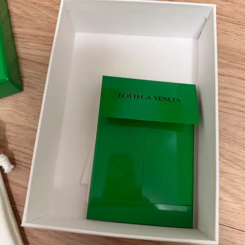 [BUNJANG] Bottega Veneta Intrecciato Two-Tone Wallet / 보테가베네타 인트레치아토 투톤 반지갑