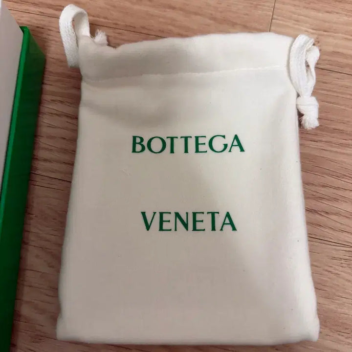 [BUNJANG] Bottega Veneta Intrecciato Two-Tone Wallet / 보테가베네타 인트레치아토 투톤 반지갑