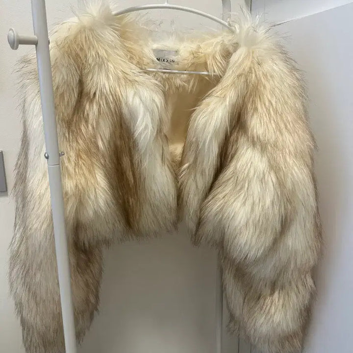 [BUNJANG] MIXXIN Ivory Fur Jacket / MIXXIN 아이보리 퍼 자켓