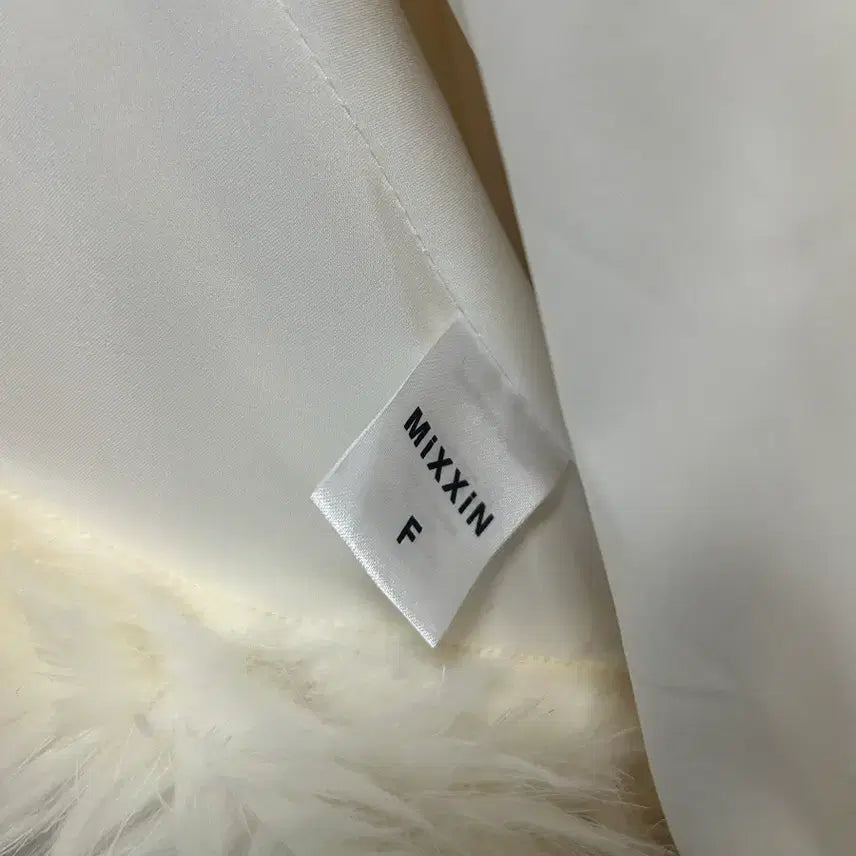 [BUNJANG] MIXXIN Ivory Fur Jacket / MIXXIN 아이보리 퍼 자켓