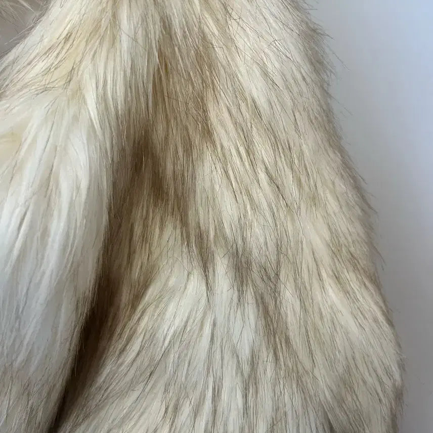 [BUNJANG] MIXXIN Ivory Fur Jacket / MIXXIN 아이보리 퍼 자켓