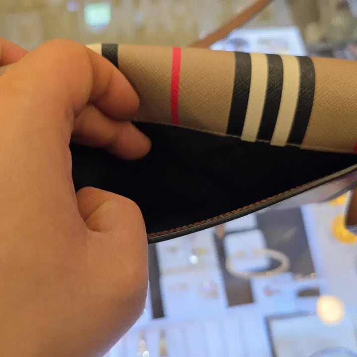 [BUNJANG] Burberry Hannah Icon Stripe Wallet on Crossbody Bag / 버버리Burberry의 아이콘 스트라이프 월렛 온 크로스바디 백