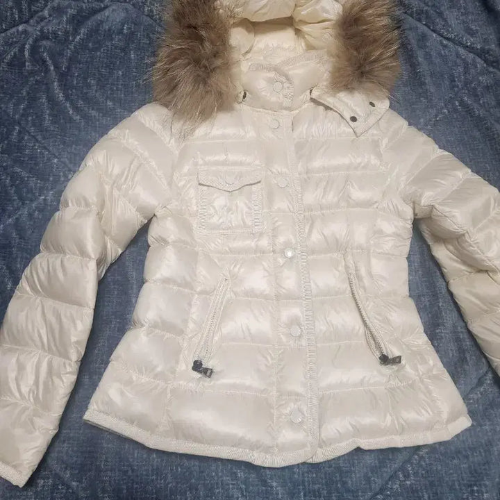 [BUNJANG] Mong White Padded Jacket / 몽 화이트패딩