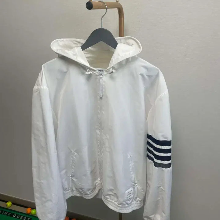 [BUNJANG] Thom Browne 4-Size Hooded Windbreaker / 톰브라운 삼선 후드 바람막이 4사이즈