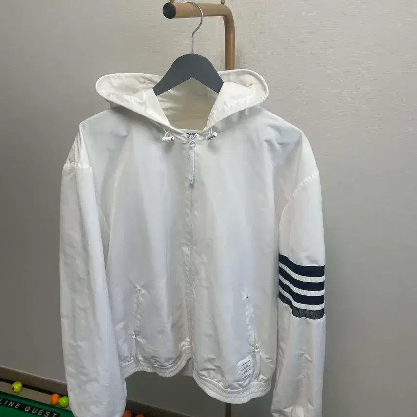 [BUNJANG] Thom Browne 4-Size Hooded Windbreaker / 톰브라운 삼선 후드 바람막이 4사이즈
