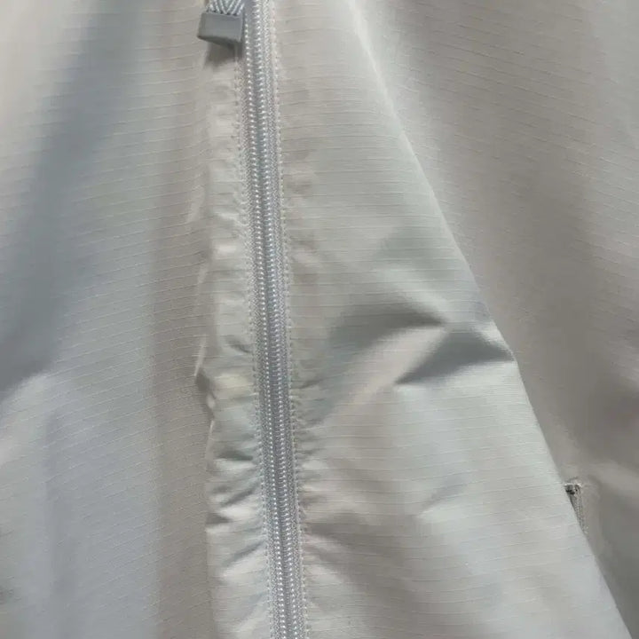 [BUNJANG] Thom Browne 4-Size Hooded Windbreaker / 톰브라운 삼선 후드 바람막이 4사이즈