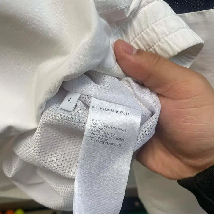 [BUNJANG] Thom Browne 4-Size Hooded Windbreaker / 톰브라운 삼선 후드 바람막이 4사이즈