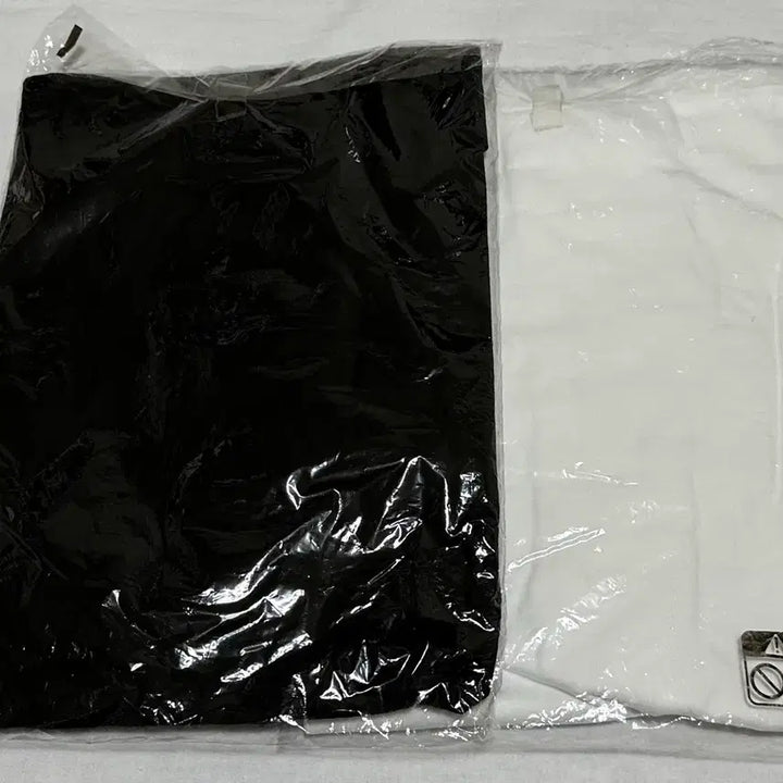 [SOLD OUT] 블락비 공식 콘서트 md 굿즈 긴팔티 티셔츠 일본 지코 태일 박경 유권