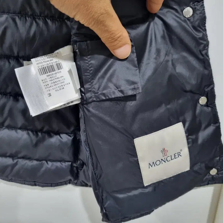 [BUNJANG] Moncler Lightweight Padded Vest / 몽클레어 경량패딩조끼