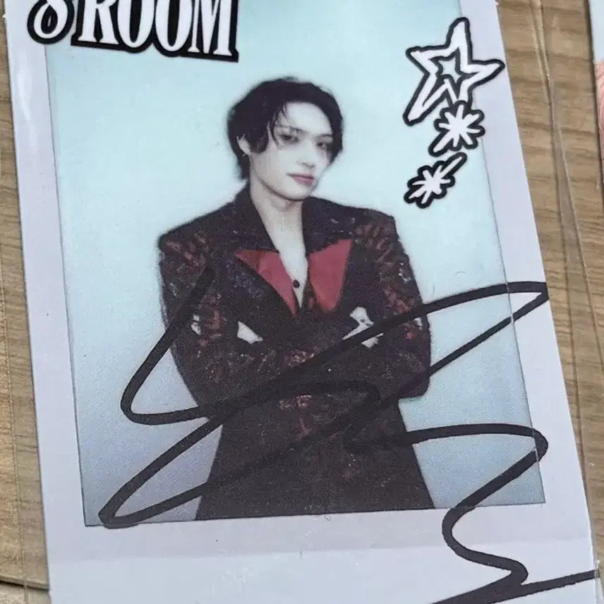 에이티즈 에잇룸 민기 럭드