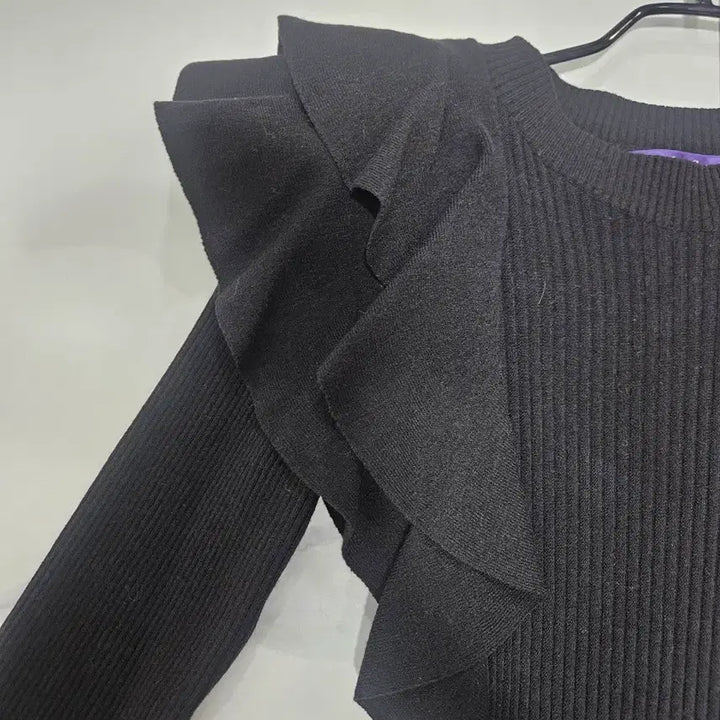 [BUNJANG] Izzat Collection Black Ruffle Long Dress / 아이잗컬렉션 블랙 러플 원피스