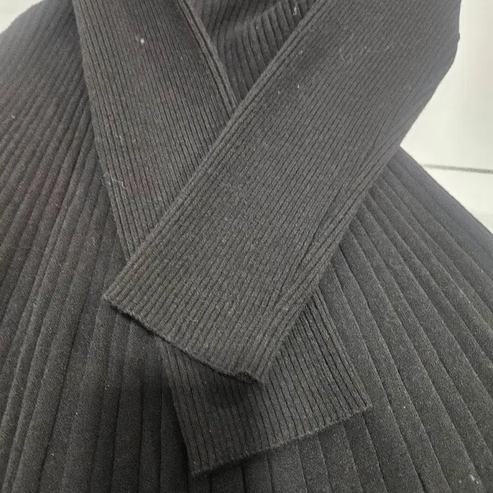 [BUNJANG] Izzat Collection Black Ruffle Long Dress / 아이잗컬렉션 블랙 러플 원피스