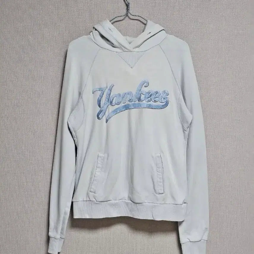 [BUNJANG] MLB Yankees Baby Blue Hoodie / MLB 양키스 베이비블루 하늘색 후드티