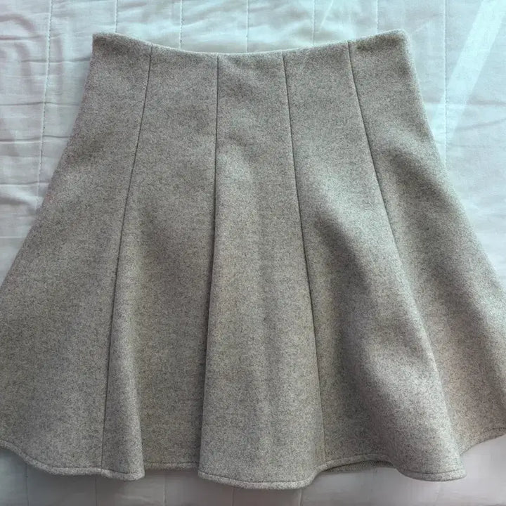 [BUNJANG] Mellow Closet Flare Wool Skirt - Oatmeal / 멜로우클로젯 플레어 울스커트 S 오트밀
