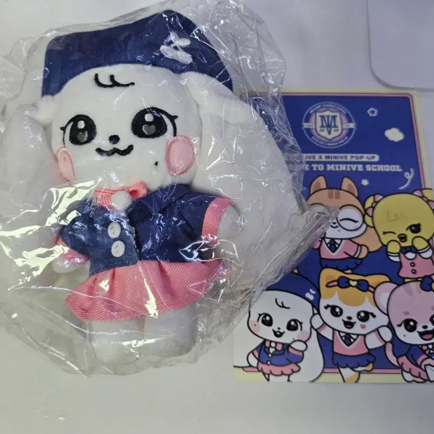 미개봉)장원영체리아이브스쿨룩인형 미니브팝업 ive