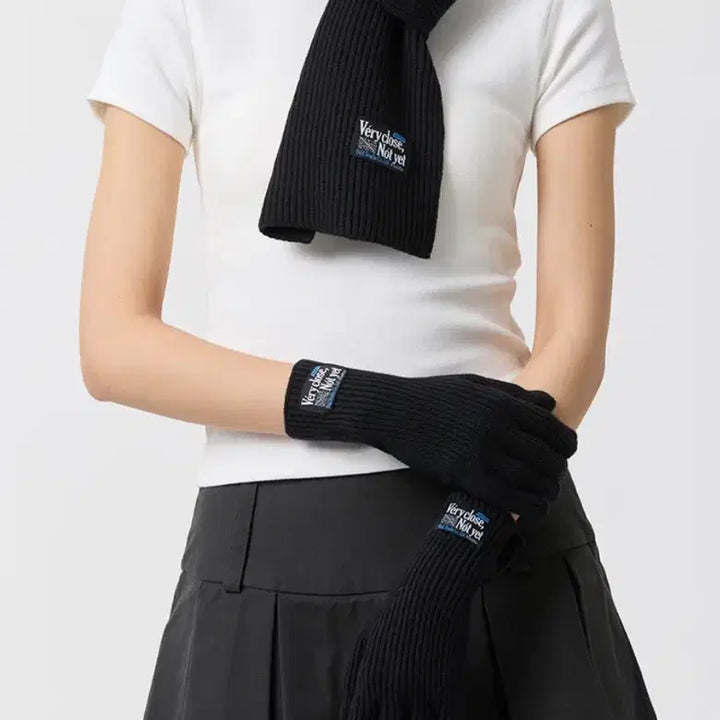 [BUNJANG] Odd Studio Black Gloves and Scarf Set / 오드스튜디오 장갑머플러세트 블랙