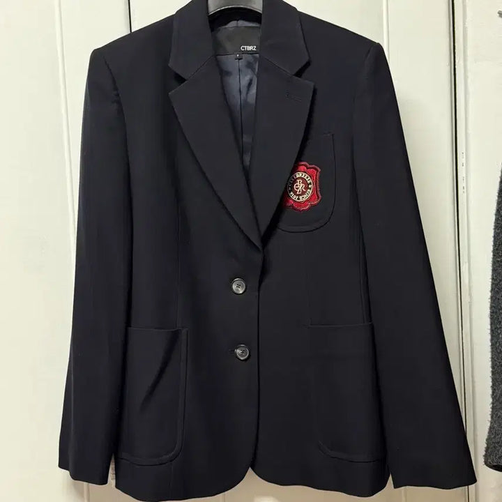 [BUNJANG] SITYBREEZE Wool Preppy Pointed Jacket / 시티브리즈 울 프레피 와펜 포인트 자켓