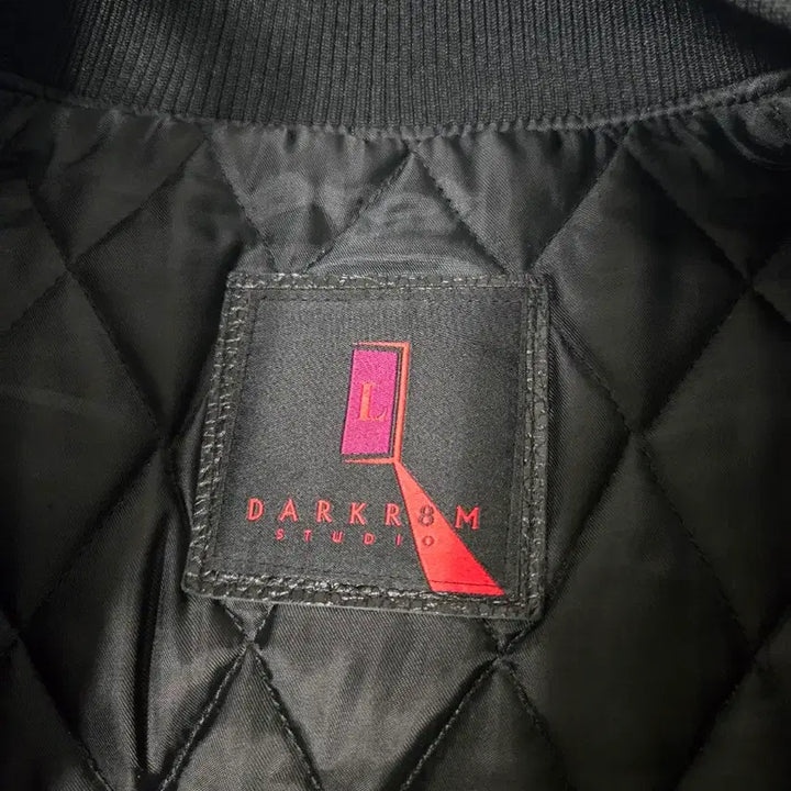 [BUNJANG] Darkroom Studio Varsity Jacket / 다크룸 스튜디오 바시티 자켓 블랙 L