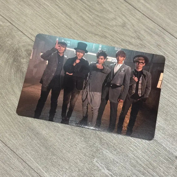 [SOLD OUT] 샤이니 셜록 단체 포카