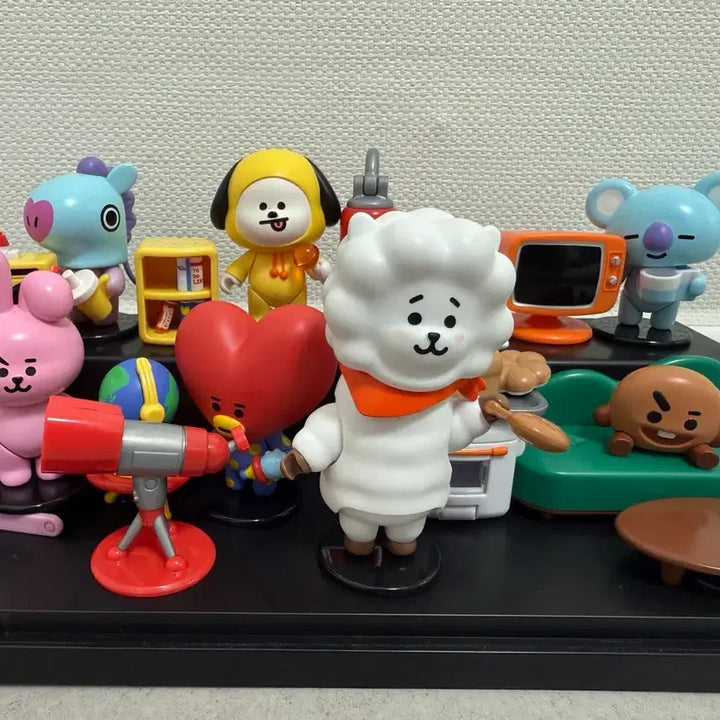 BT21 피규어 세트