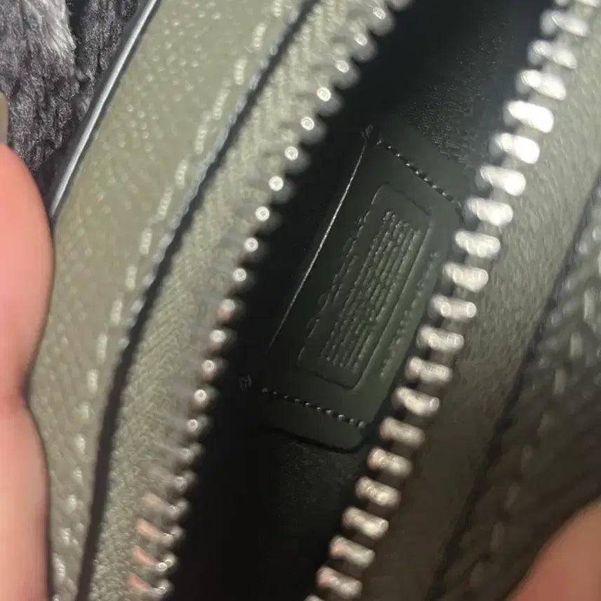 [BUNJANG] Coach Mini Serena Crossbody Bag / 코치 미니 세레나 크로스백 (배송비 포함)