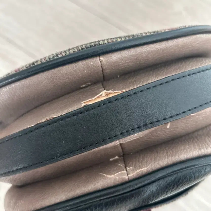 [BUNJANG] EGOIST Handbag / EGOIST  핸드백