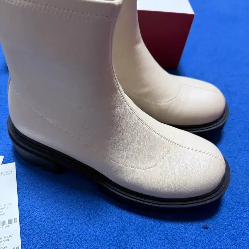 [BUNJANG] Hush Puppies Boots - Ivory 245 / 허쉬퍼피 부츠 새제품 풀세트
