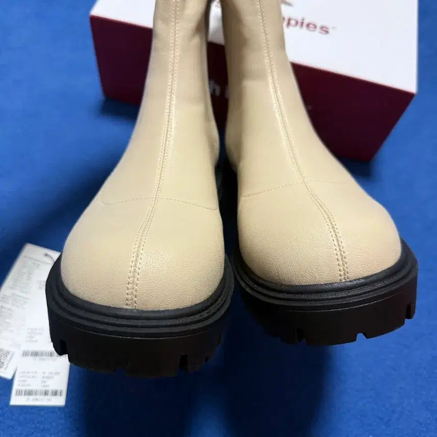 [BUNJANG] Hush Puppies Boots - Ivory 245 / 허쉬퍼피 부츠 새제품 풀세트