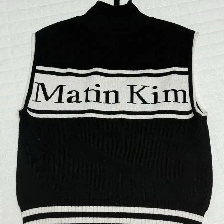 [BUNJANG] Matinkim Spell Point Knit Vest S / 마뗑킴 스펠 포인트 니트 베스트 S
