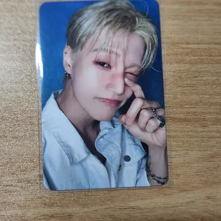 ATEEZ 에이티즈 우영 포카 GOLDEN HOUR 헬로라이브 힝구