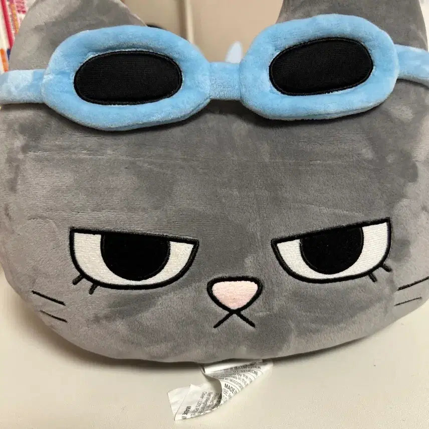 (오늘만!!!!!!!!!!!)쁘넥도 탯풍이 쿠션 싸게 양도